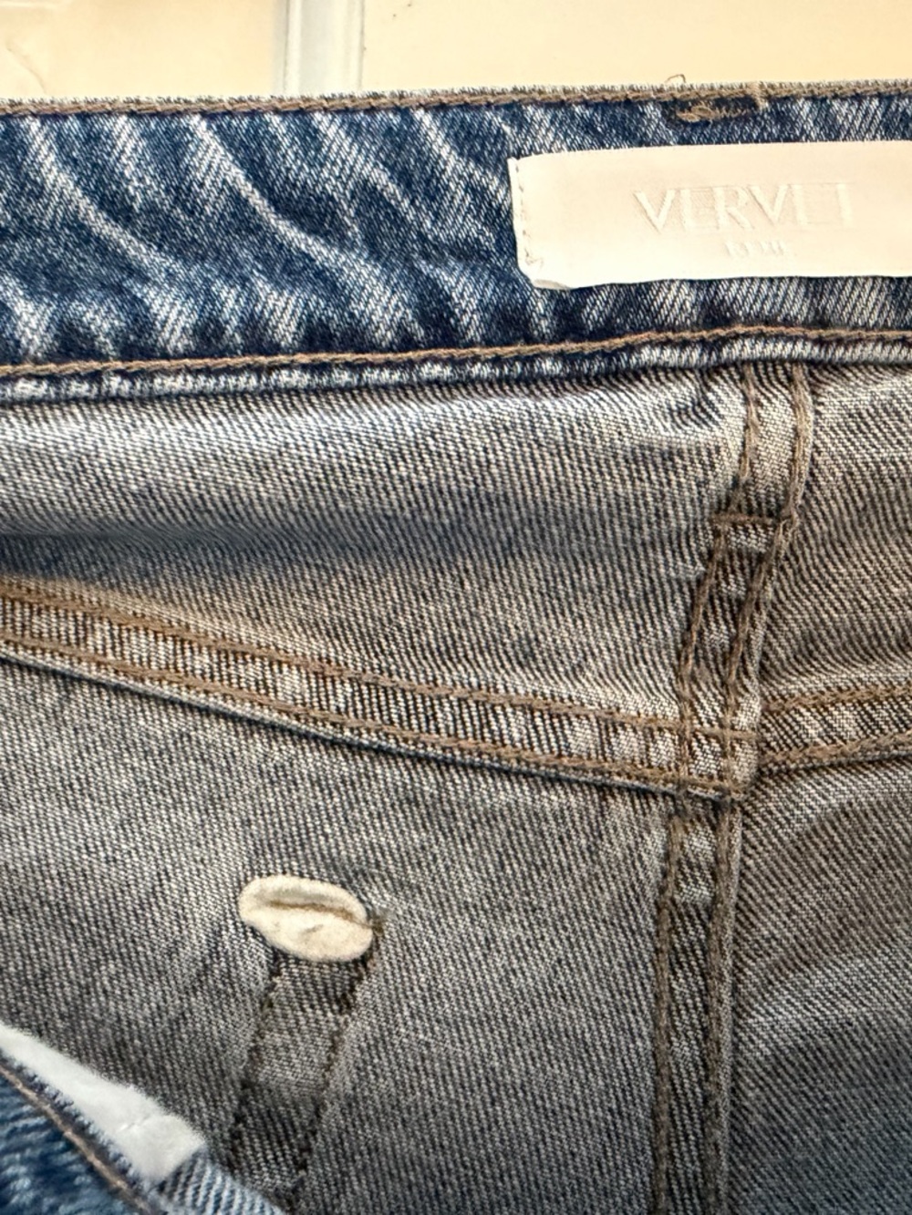 Vervet Cropped Barrel Leg Women's Jeans - Picture 5 of 7